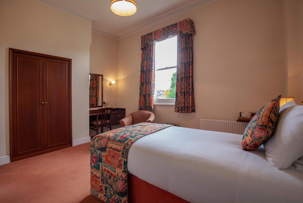 Arundel House Hotel 3*